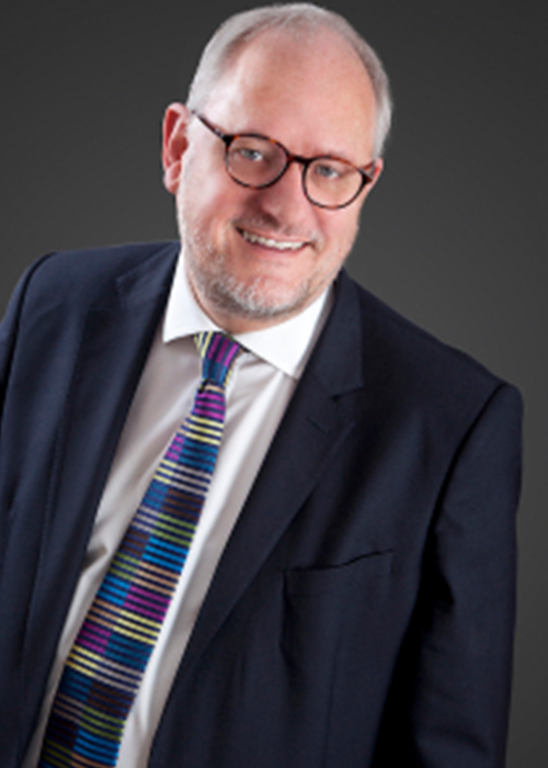 Simon Gummer